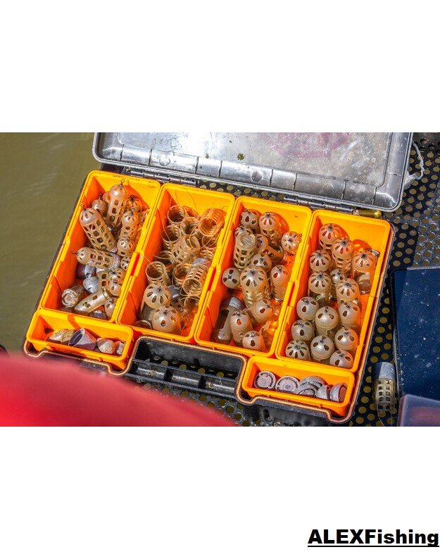 Šėrykla Guru Caged Window Feeder Large 30g + 40g