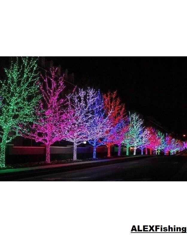 Kalėdinis medis su LED lemputėmis